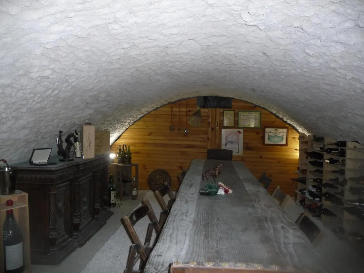 Bed & Breakfast L'Anagramme, Chambres, Table D'Hotes Et Gite Pour Adultes, Naturistes Ou Non ! Cindre