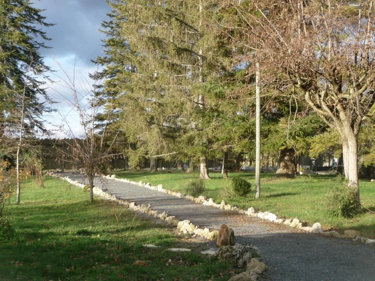 L'Anagramme, Chambres, Table D'Hotes Et Gite Pour Adultes, Naturistes Ou Non ! Cindre Bed & Breakfast